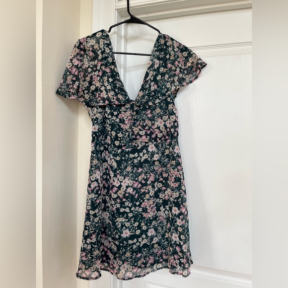 Xhilaration Dresses & Skirts - NWOT Xhilaration Floral Dress